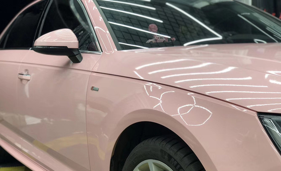 アクリルの基づいた付着力のビニールのフィルムの覆いの光沢度の高い桜のピンク車の覆い